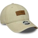 bone-curvo-bege-ajustavel-com-logo-castanho-9twenty-denim-da-new-york-yankees-mlb-da-new-era