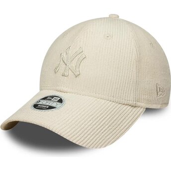 Boné curvo bege ajustável para mulheres com logo bege 9FORTY Cord da New York Yankees MLB da New Era