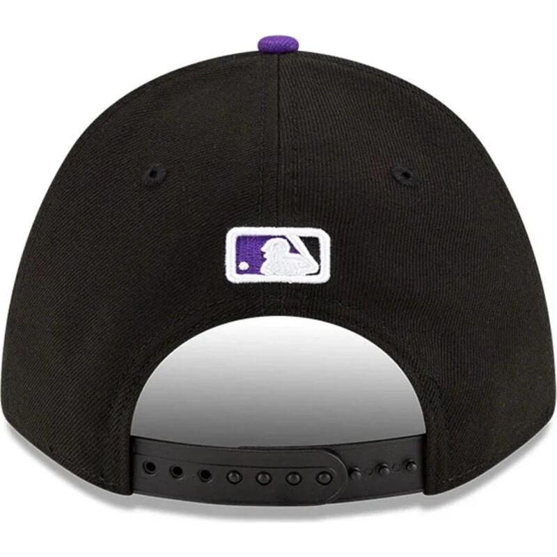 bone-curvo-preto-snapback-com-logo-violeta-9forty-m-crown-player-replica-da-colorado-rockies-mlb-da-new-era