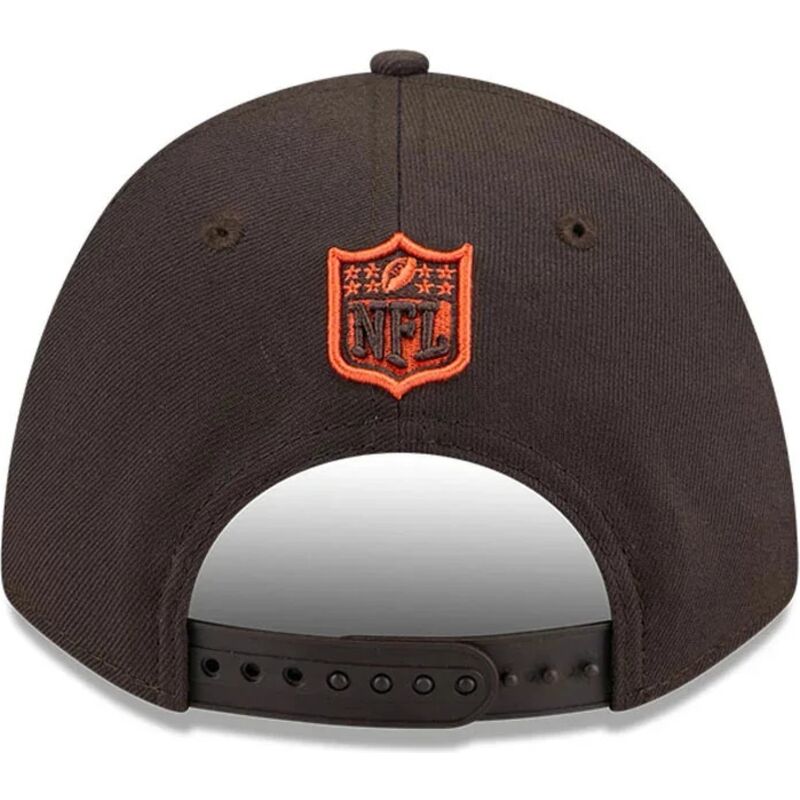 bone-curvo-castanho-snapback-9forty-m-crown-team-da-cleveland-browns-nfl-da-new-era bone-curvo-castanho-snapback-9forty-m-crown-team-da-cleveland-browns-nfl-da-new-era