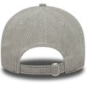 bone-curvo-cinza-ajustavel-com-logo-vermelho-9twenty-fleck-cord-da-associazione-sportiva-roma-serie-a-da-new-era