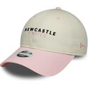 bone-curvo-bege-e-rosa-ajustavel-para-mulheres-9twenty-da-newcastle-united-football-club-premier-league-da-new-era