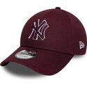 bone-curvo-grena-vermelho-ajustavel-com-logo-grena-9forty-team-outline-da-new-york-yankees-mlb-da-new-era