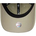 bone-curvo-bege-ajustavel-para-mulheres-com-logo-bege-9twenty-washed-pu-da-los-angeles-dodgers-mlb-da-new-era