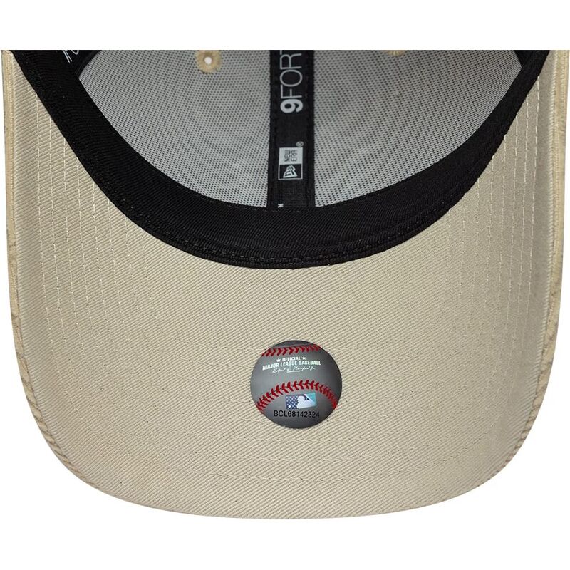 bone-curvo-bege-snapback-9forty-entry-cord-da-new-york-yankees-mlb-da-new-era