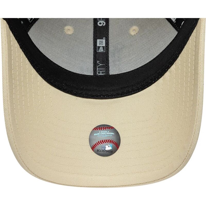 bone-curvo-bege-ajustavel-para-mulheres-com-logo-preto-9forty-infill-da-los-angeles-dodgers-mlb-da-new-era