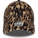 bone-curvo-leopardo-ajustavel-para-mulheres-9forty-ocelot-print-da-new-york-yankees-mlb-da-new-era