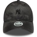 bone-curvo-preto-ajustavel-para-mulheres-com-logo-preto-9twenty-washed-pu-da-new-york-yankees-mlb-da-new-era