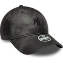 bone-curvo-preto-ajustavel-para-mulheres-com-logo-preto-9twenty-washed-pu-da-new-york-yankees-mlb-da-new-era