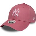 bone-curvo-rosa-ajustavel-para-mulheres-com-logo-rosa-9forty-league-essential-cas-da-new-york-yankees-mlb-da-new-era
