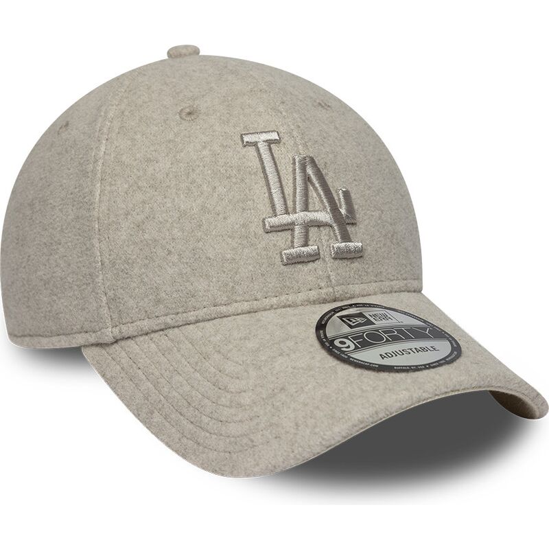 bone-curvo-bege-snapback-com-logo-bege-9forty-winter-da-los-angeles-dodgers-mlb-da-new-era