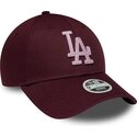 bone-curvo-grena-ajustavel-para-mulheres-com-logo-rosa-9forty-metallic-da-los-angeles-dodgers-mlb-da-new-era