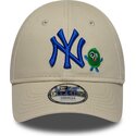 bone-curvo-bege-ajustavel-com-logo-azul-9forty-monster-icon-da-new-york-yankees-mlb-da-new-era