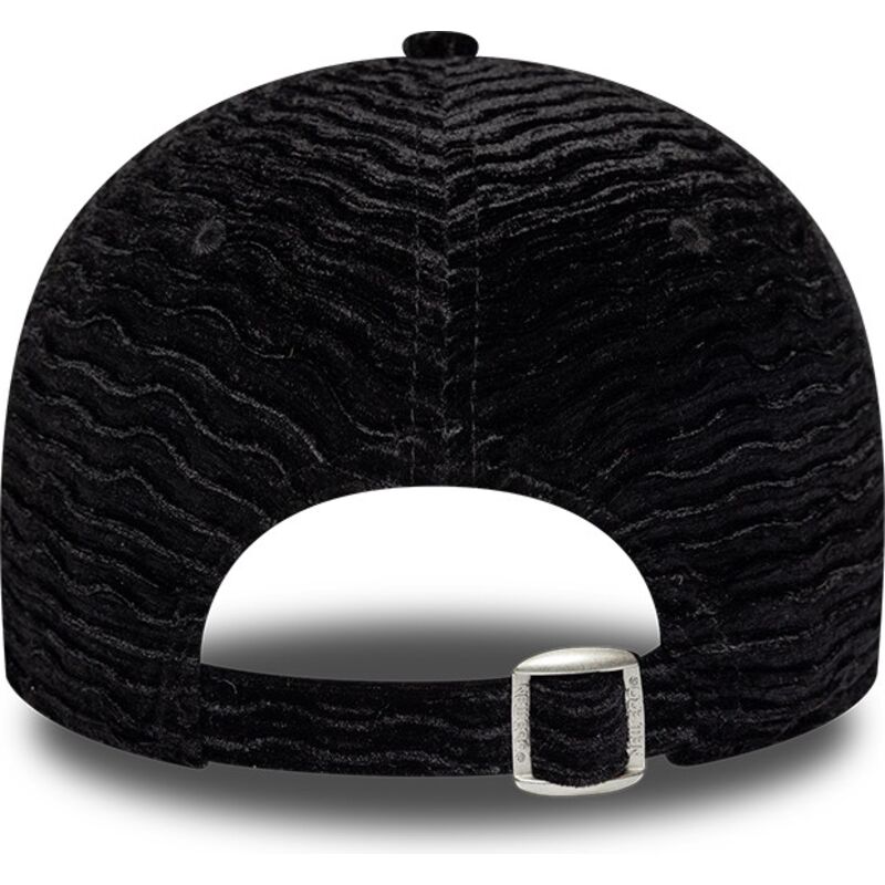 bone-curvo-preto-ajustavel-para-mulheres-com-logo-preto-9forty-velour-da-new-york-yankees-mlb-da-new-era bone-curvo-preto-ajustavel-para-mulheres-com-logo-preto-9forty-velour-da-new-york-yankees-mlb-da-new-era