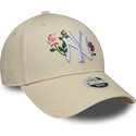 bone-curvo-bege-snapback-para-mulheres-9forty-rose-sequin-da-new-york-yankees-mlb-da-new-era
