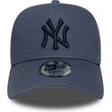 bone-curvo-azul-snapback-com-logo-azul-marinho-e-frame-league-essential-da-new-york-yankees-mlb-da-new-era