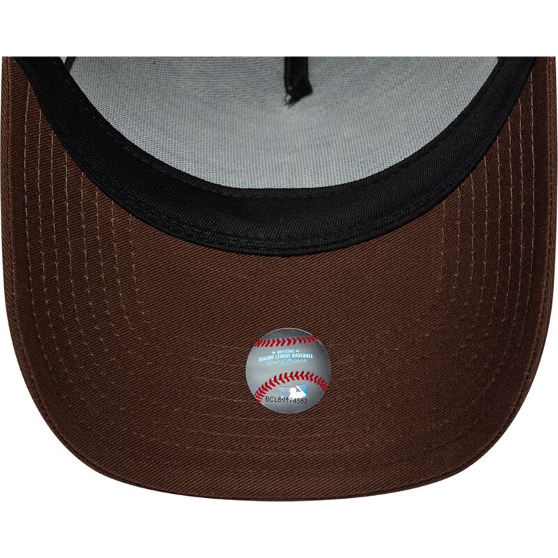 bone-curvo-castanho-snapback-com-logo-castanho-e-frame-team-outline-da-los-angeles-dodgers-mlb-da-new-era