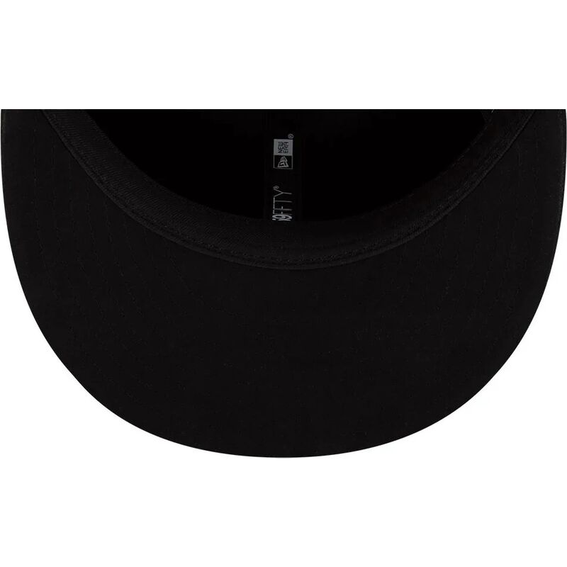 bone-plano-preto-justo-com-logo-preto-da-fc-barcelona-laliga-59fifty-mes-que-un-club-da-new-era