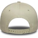 bone-curvo-bege-snapback-com-logo-castanho-e-frame-league-essential-da-new-york-yankees-mlb-da-new-era