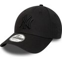 bone-curvo-preto-ajustavel-com-logo-preto-9forty-league-essential-da-new-york-yankees-mlb-da-new-era