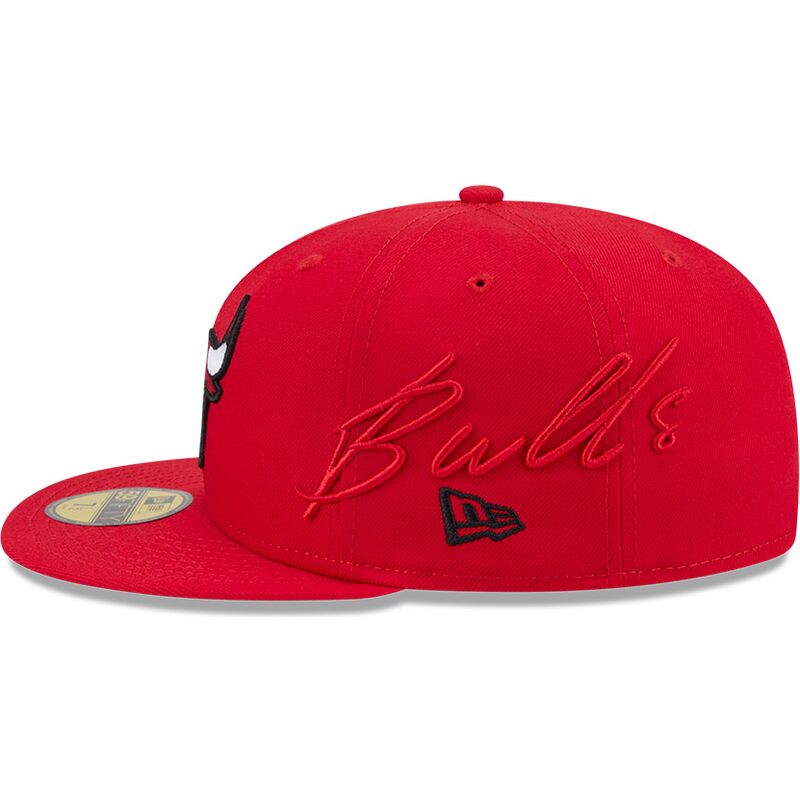 bone-plano-vermelho-justo-59fifty-side-script-da-chicago-bulls-nba-da-new-era