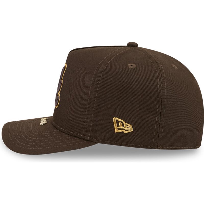 bone-curvo-castanho-snapback-9fifty-a-frame-precurved-visor-pin-da-atlanta-braves-mlb-da-new-era