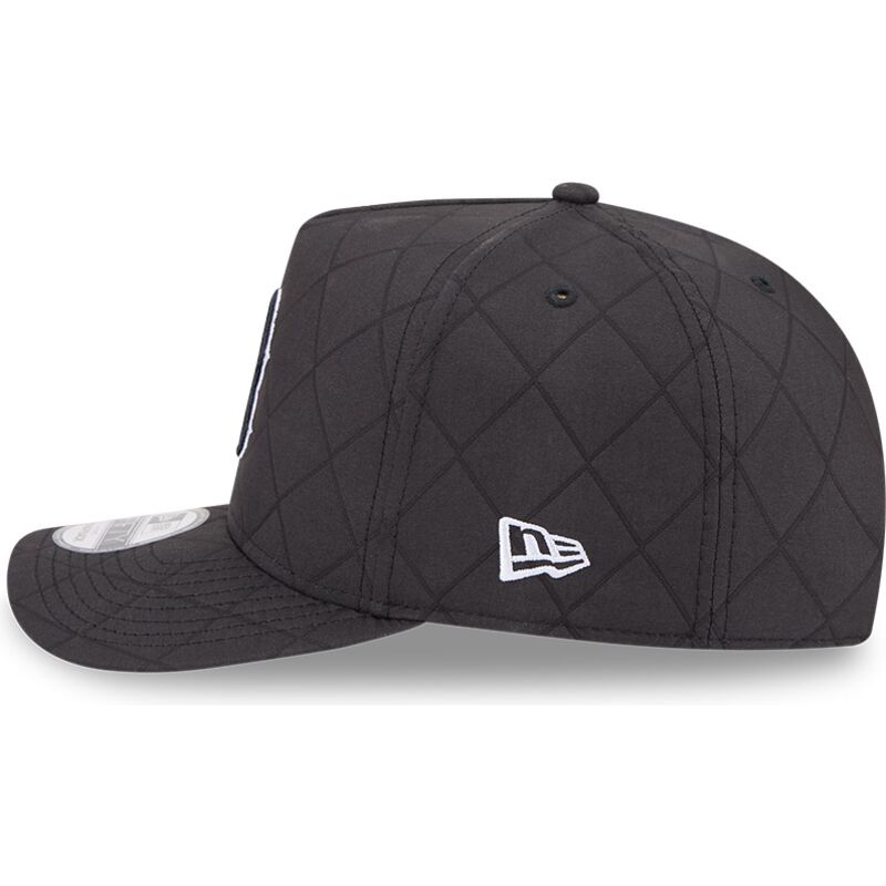 bone-curvo-preto-snapback-com-logo-preto-9fifty-a-frame-precurved-checkered-da-boston-red-sox-mlb-da-new-era
