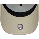 bone-trucker-bege-e-preto-com-logo-preto-a-frame-league-essential-da-new-york-yankees-mlb-da-new-era