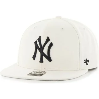 Boné plano branco snapback liso dos MLB New York Yankees da 47 Brand